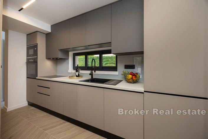 Image No.9-3 Bed Villa for sale