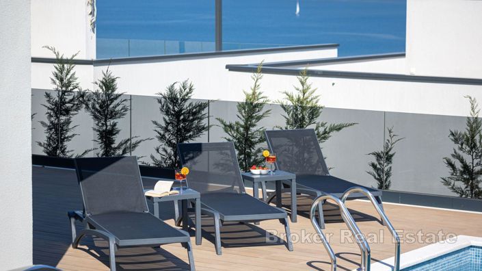 Image No.21-12 Bed Villa for sale