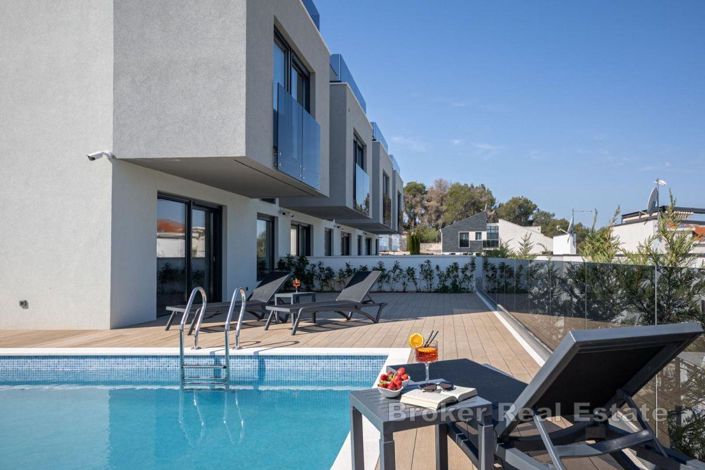 Image No.15-3 Bed Villa for sale