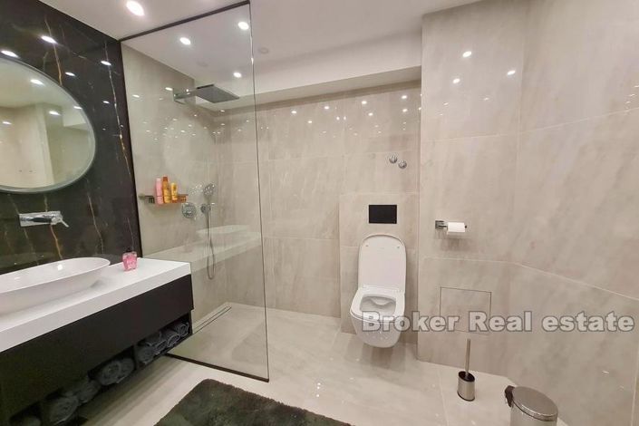 Image No.15-Villa de 4 chambres à vendre à Ciovo