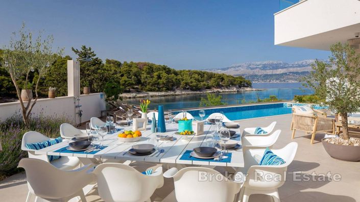 Image No.3-6 Bed Villa for sale