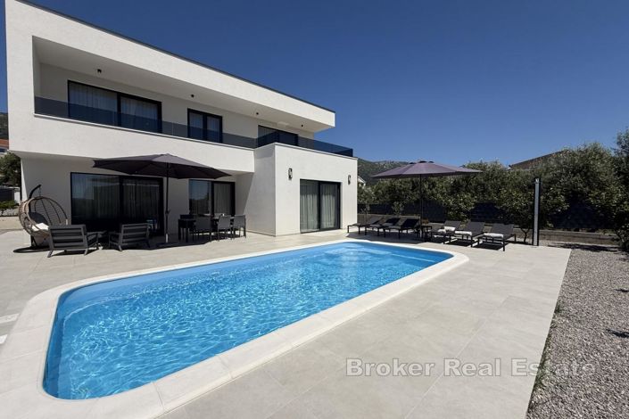 Image No.2-Villa de 3 chambres à vendre à Kaštel Stari