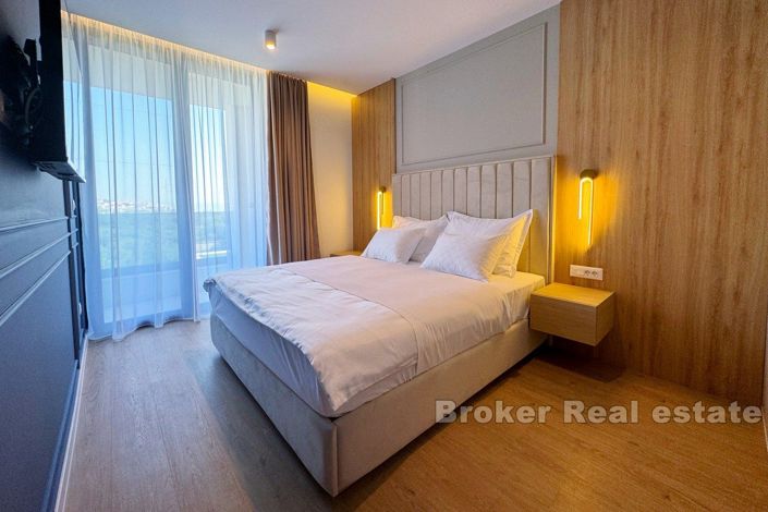 Image No.8-6 Bed Villa for sale