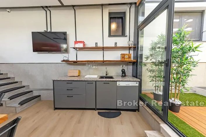 Image No.16-Appartement de 2 chambres à vendre à Ciovo