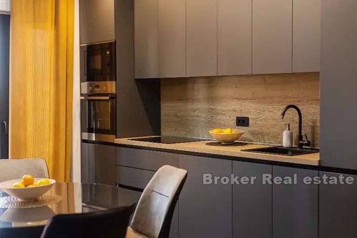 Image No.5-Appartement de 2 chambres à vendre à Ciovo