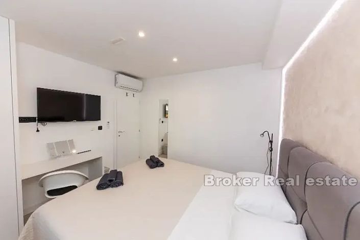 Image No.8-Appartement de 2 chambres à vendre à Ciovo