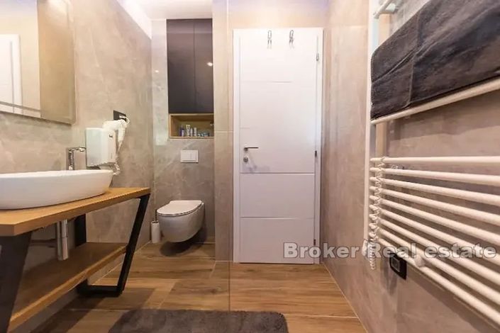 Image No.9-2 Bed Apartment for sale