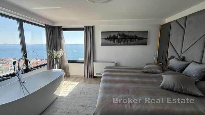 Image No.11-4 Bed Villa for sale