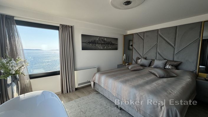 Image No.12-4 Bed Villa for sale