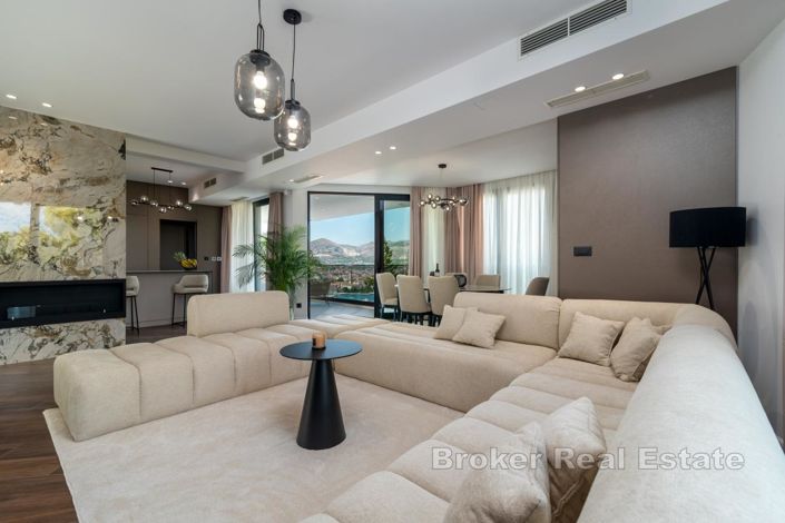 Image No.6-3 Bed Villa for sale