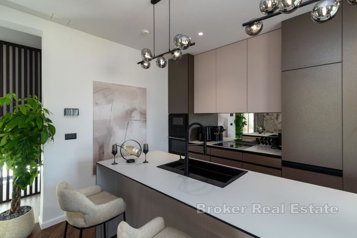 Image No.10-3 Bed Villa for sale