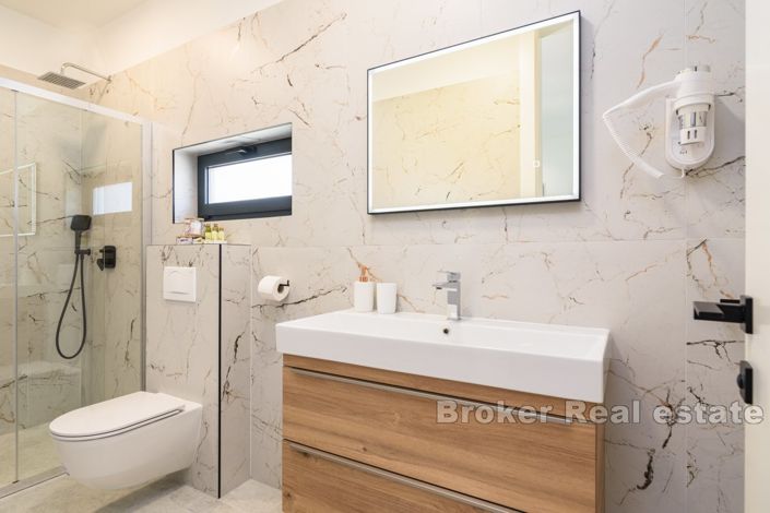 Image No.13-Villa de 5 chambres à vendre à Ciovo