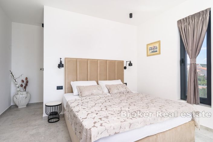 Image No.9-Villa de 5 chambres à vendre à Ciovo