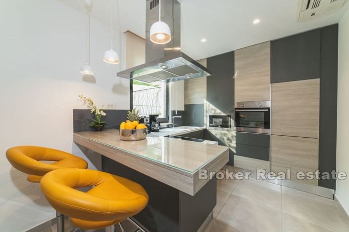 Image No.5-Villa de 7 chambres à vendre à Ciovo