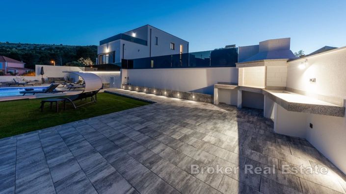 Image No.20-4 Bed Villa for sale