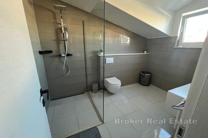 Image No.17-Villa de 5 chambres à vendre à Ciovo