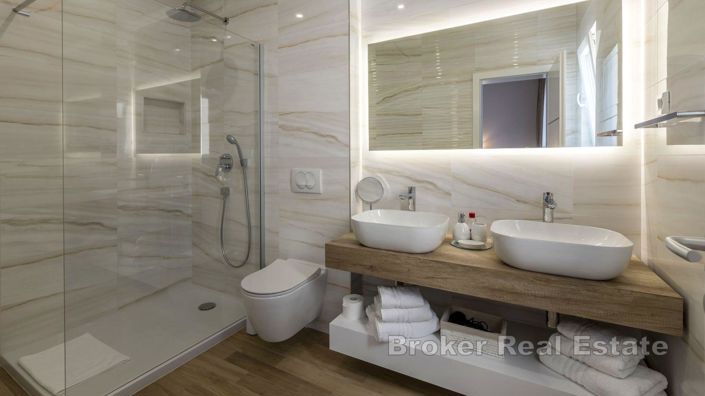 Image No.11-5 Bed Villa for sale