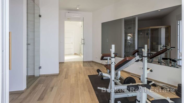 Image No.14-5 Bed Villa for sale