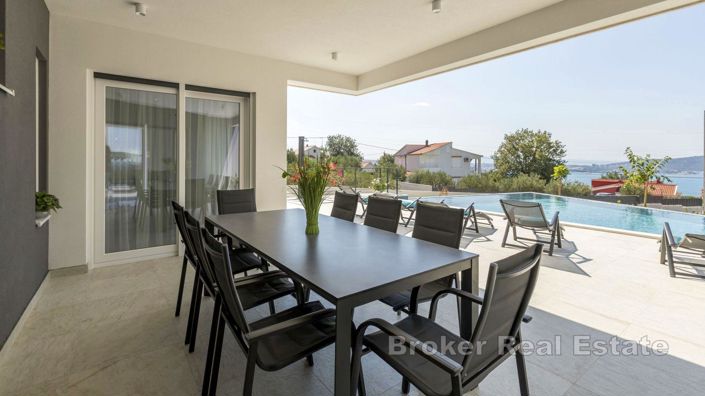 Image No.17-5 Bed Villa for sale