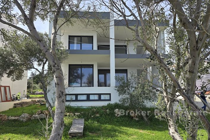 Image No.3-6 Bed Villa for sale