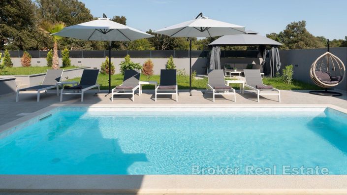 Image No.2-Villa de 4 chambres à vendre à Nin