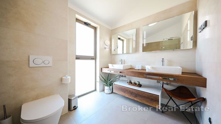 Image No.15-3 Bed Villa for sale