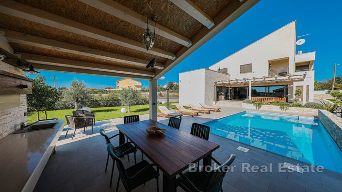 Image No.2-Villa de 3 chambres à vendre à Policnik