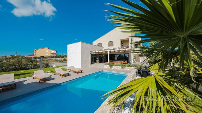 Image No.3-Villa de 3 chambres à vendre à Policnik