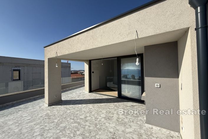 Image No.4-4 Bed Villa for sale
