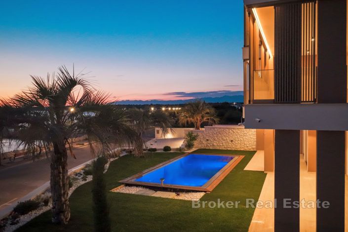 Image No.19-3 Bed Apartment for sale