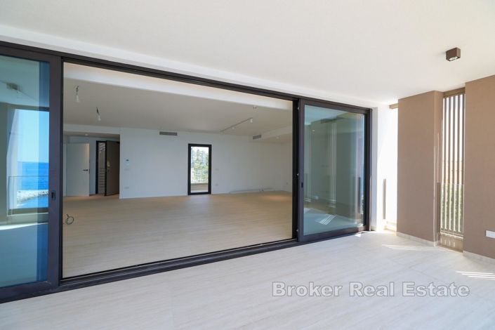 Image No.11-3 Bed Apartment for sale