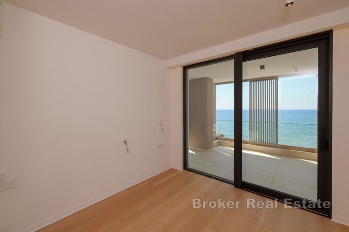 Image No.14-3 Bed Apartment for sale
