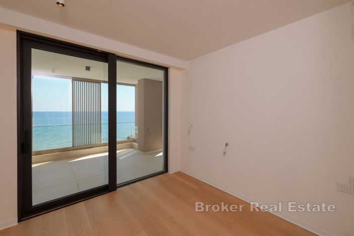 Image No.14-3 Bed Apartment for sale