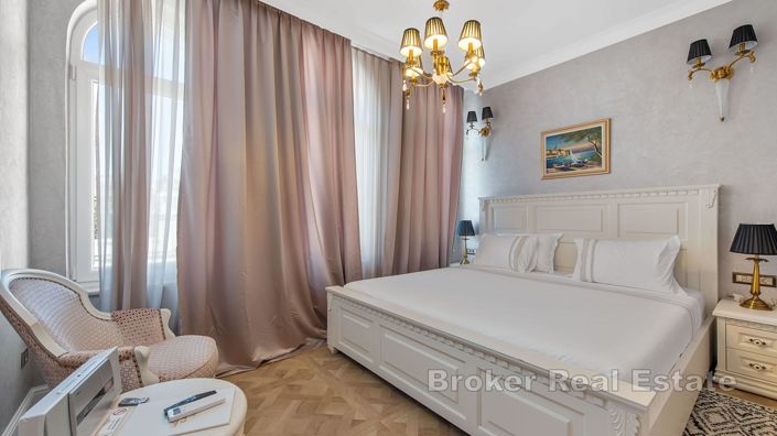 Image No.17-5 Bed Villa for sale