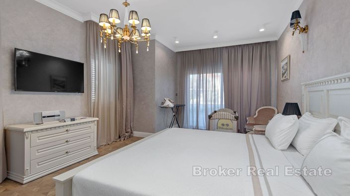 Image No.21-5 Bed Villa for sale