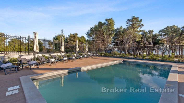 Image No.3-5 Bed Villa for sale