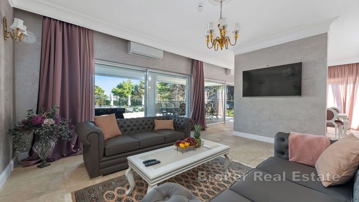 Image No.7-5 Bed Villa for sale