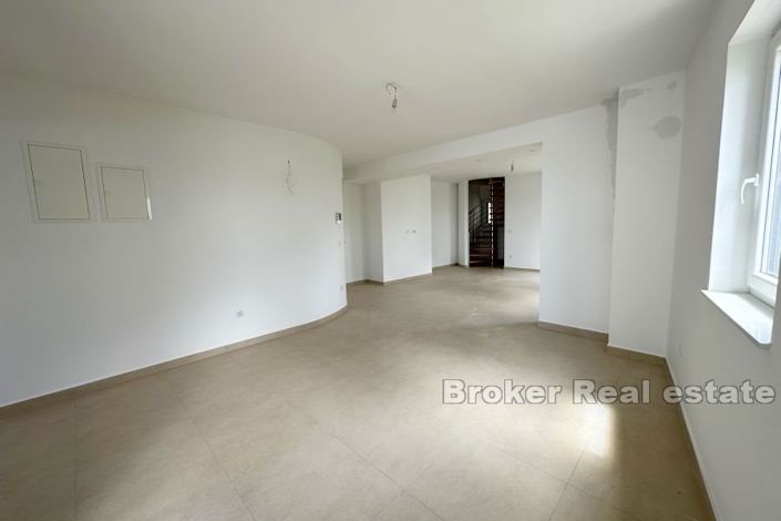 Image No.3-3 Bed Apartment for sale