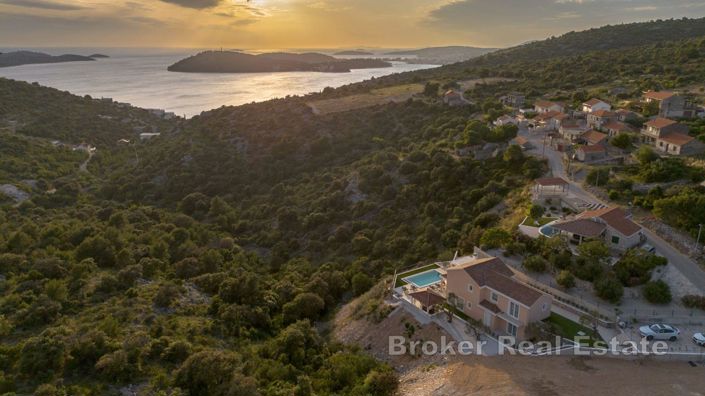 Image No.18-Villa de 4 chambres à vendre à Rogoznica