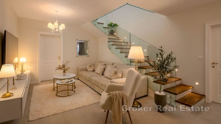 Image No.4-Villa de 4 chambres à vendre à Rogoznica