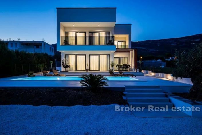 Image No.20-4 Bed Villa for sale