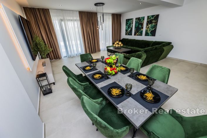 Image No.5-4 Bed Villa for sale