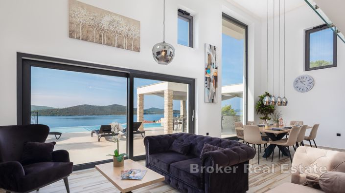 Image No.4-Villa de 5 chambres à vendre à Sibenik