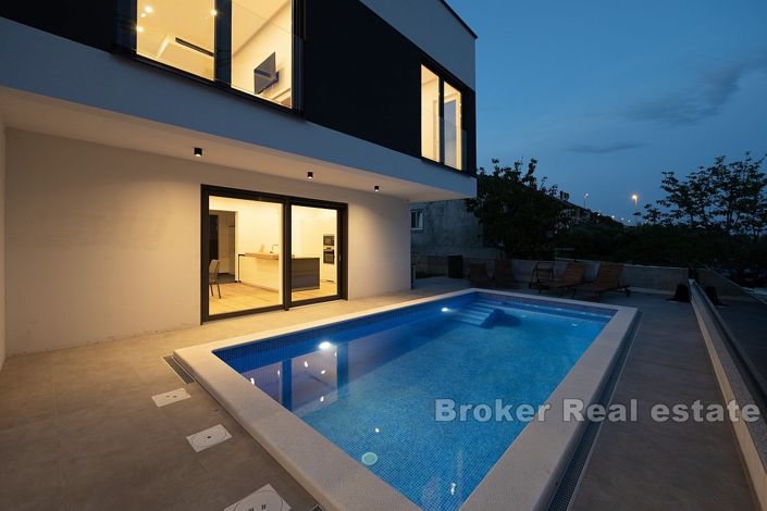 Image No.16-Villa de 4 chambres à vendre à Trogir