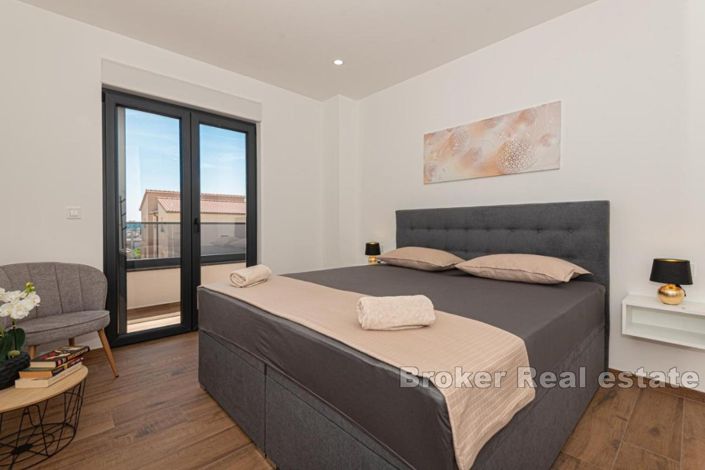 Image No.12-4 Bed Villa for sale