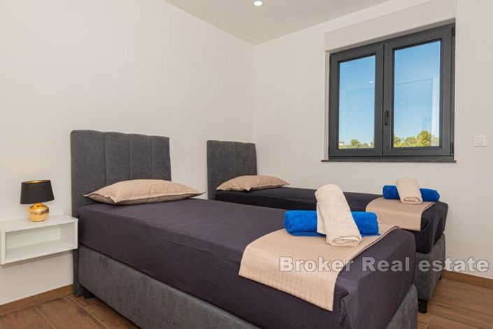 Image No.13-4 Bed Villa for sale