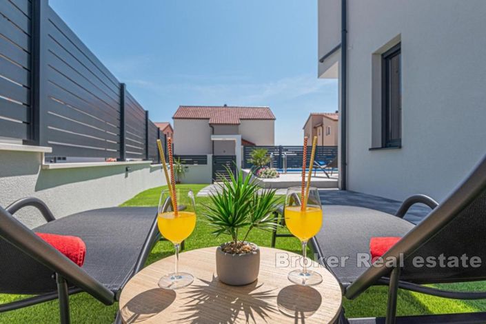 Image No.19-4 Bed Villa for sale