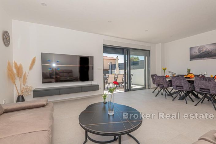 Image No.5-4 Bed Villa for sale