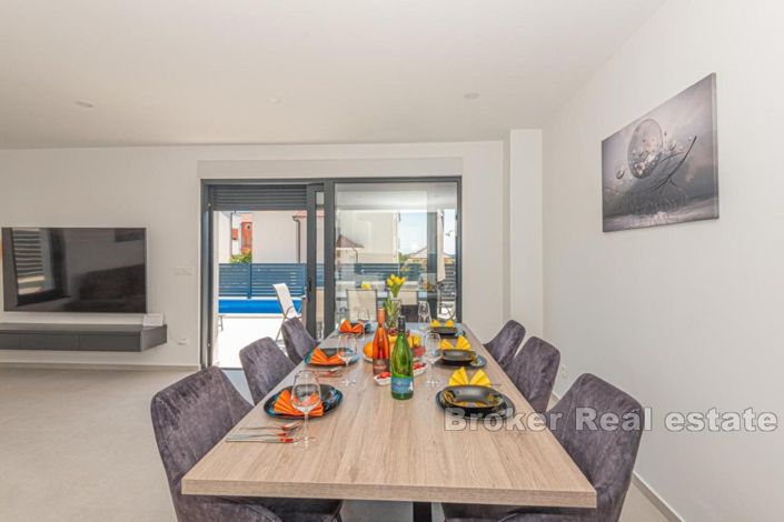 Image No.8-4 Bed Villa for sale