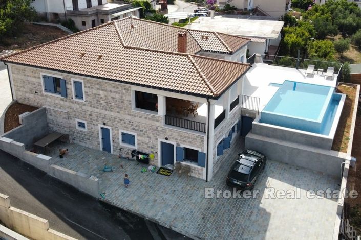 Image No.14-5 Bed Villa for sale